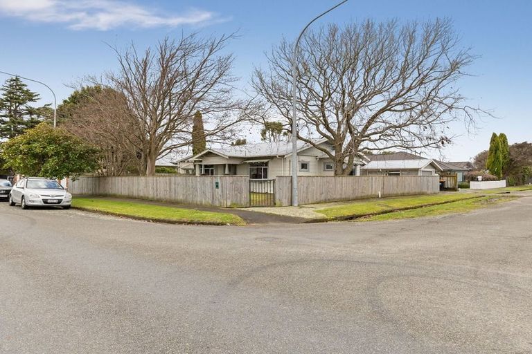 Photo of property in 41 Roy Street, Palmerston North, 4410