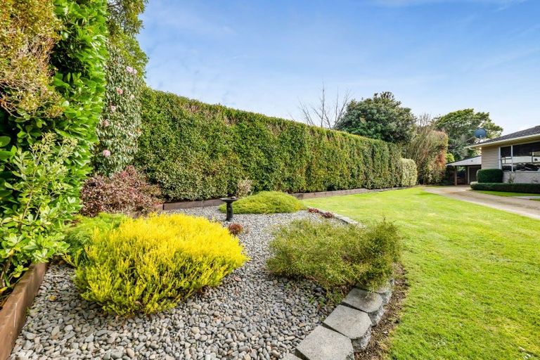 Photo of property in 8 Brassey Street, Waverley, 4510