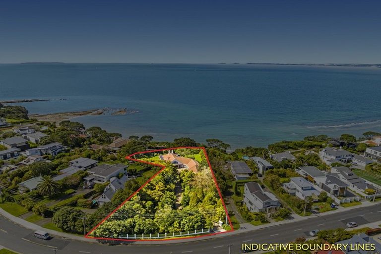 Photo of property in 173 Beach Road, Castor Bay, Auckland, 0620