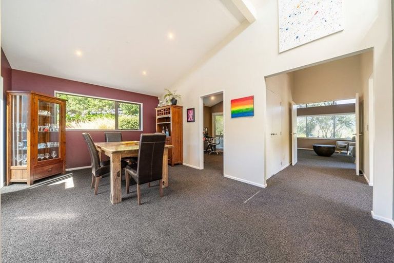 Photo of property in 41 Mount Marua Way, Timberlea, Upper Hutt, 5018