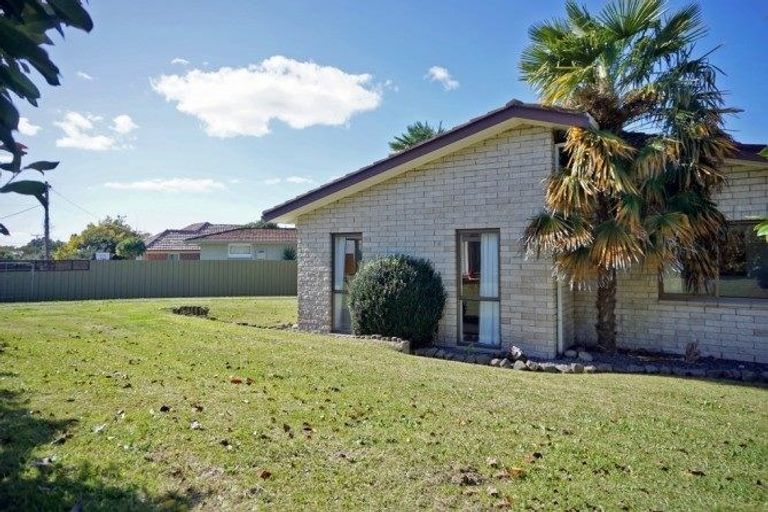 Photo of property in 40 Dunlop Road, Te Puke, 3119