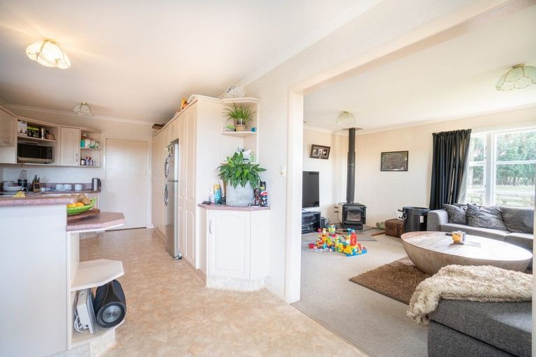 Photo of property in 185 Te Rakehou Road, Feilding, 4775