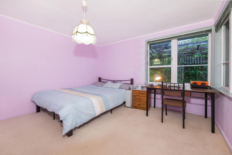 Photo of property in 55 Sullivan Avenue, Mangere Bridge, Auckland, 2022