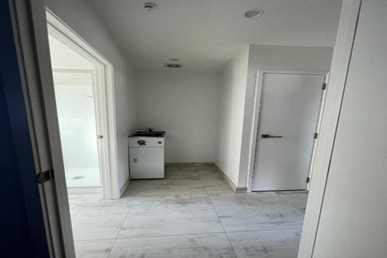 Photo of property in 5 Poutawa Lane, Clarks Beach, 2122