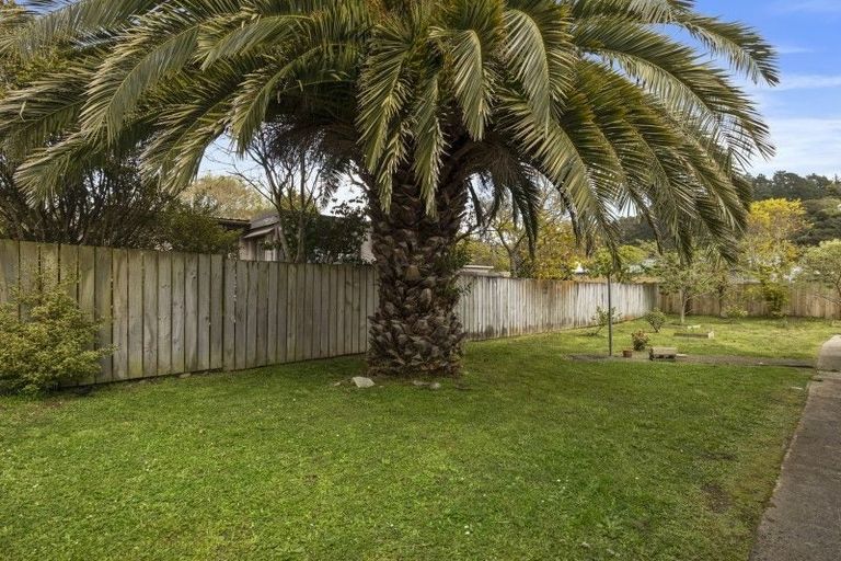 Photo of property in 384 Stokes Valley Road, Stokes Valley, Lower Hutt, 5019