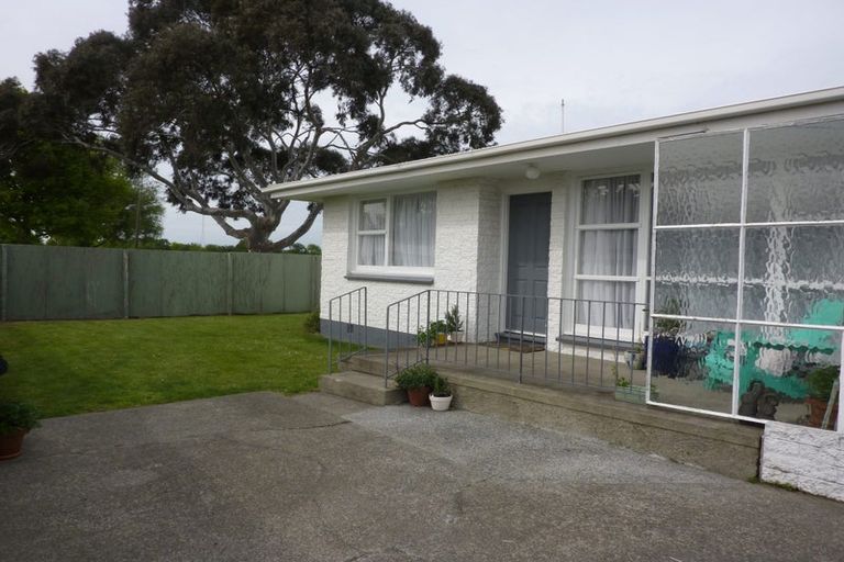 Photo of property in 2/16 Colligan Street, Upper Riccarton, Christchurch, 8041