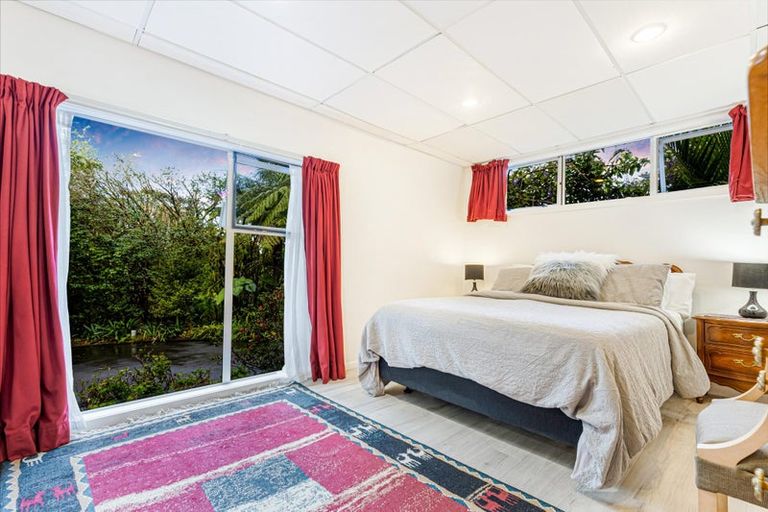 Photo of property in 834 West Coast Road, Waiatarua, Auckland, 0604