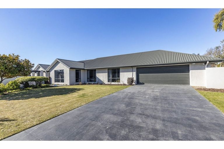 Photo of property in 1 Appleton Place, Woodend, 7610