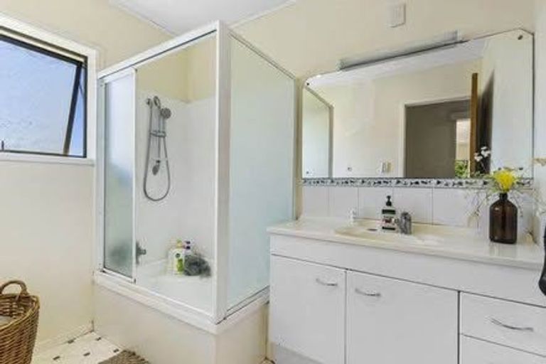 Photo of property in 1/9 Malte Brun Place, Papatoetoe, Auckland, 2025