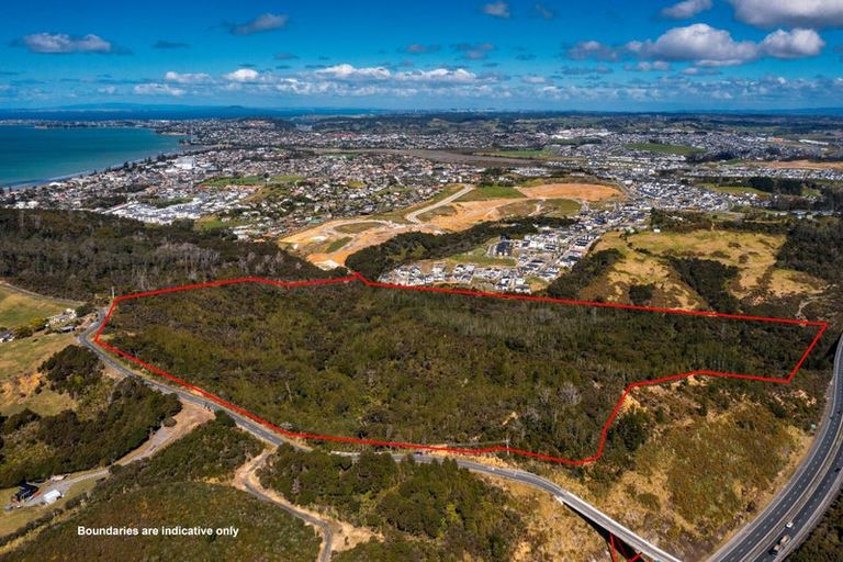 Photo of property in 160-200 Hillcrest Road, Hatfields Beach, Orewa, 0931
