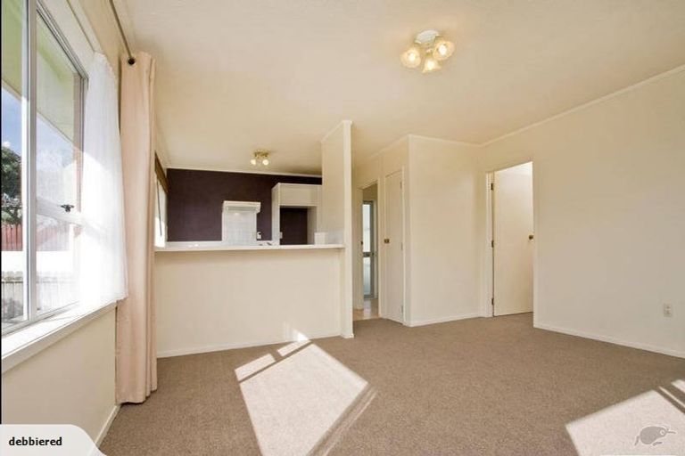 Photo of property in 1/24 Bayview Road, Bayview, Auckland, 0629