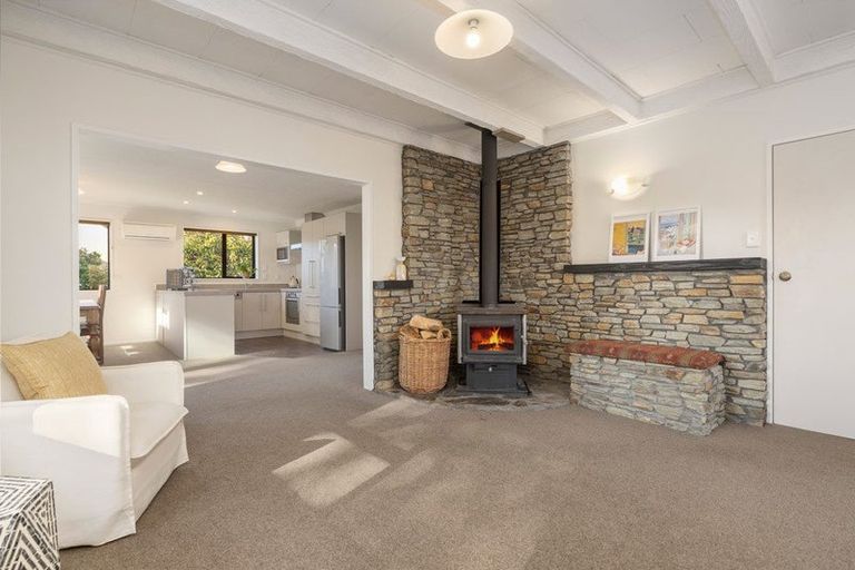 Photo of property in 144 Beacon Point Road, Wanaka, 9305