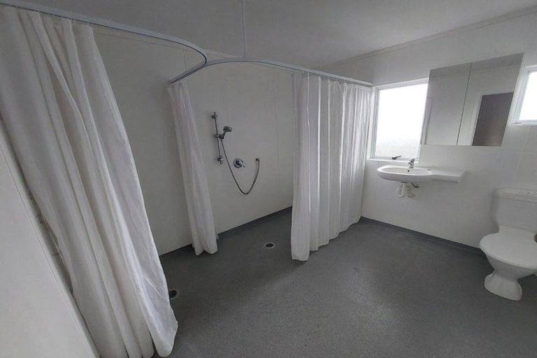 Photo of property in 6 Crichton Terrace, Hauraki, Auckland, 0622