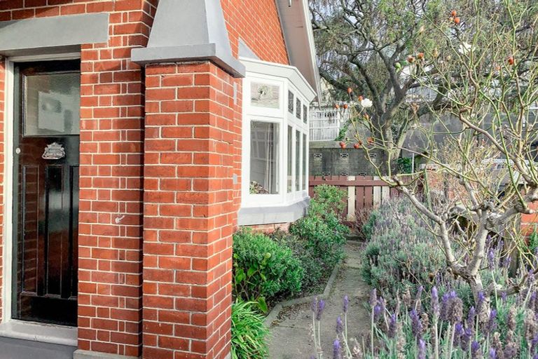 Photo of property in 13 Trevor Terrace, Newtown, Wellington, 6021