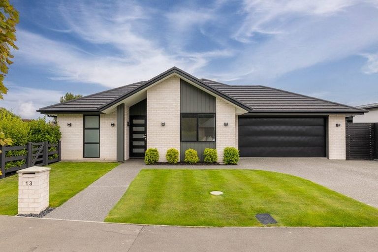 Photo of property in 13 Glengael Drive, Halswell, Christchurch, 8025