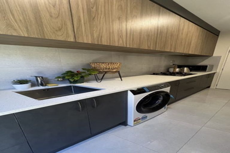 Photo of property in 28 Crossgar Road, Flat Bush, Auckland, 2019