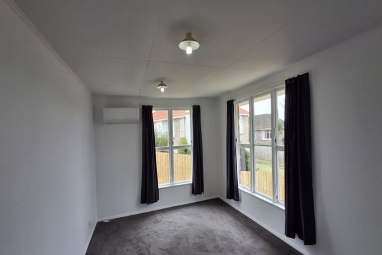 Photo of property in 10 Rangiora Crescent, Wairakei, Taupo, 3332