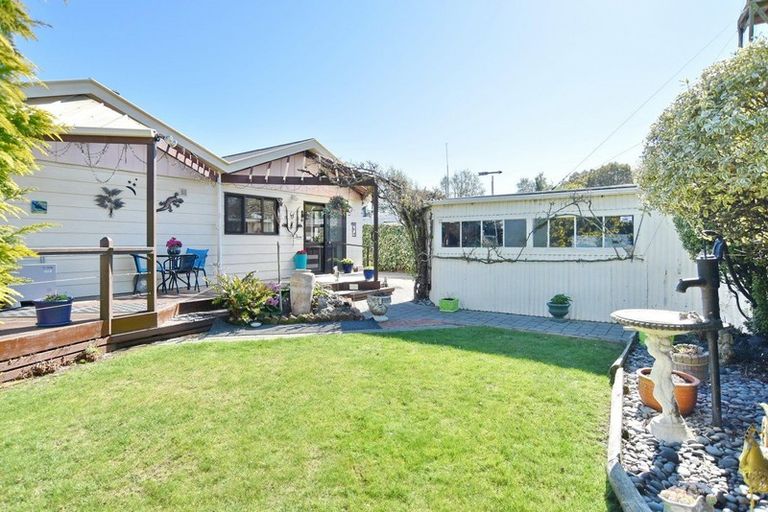 Photo of property in 11 Stalkers Road, Woodend Beach, Kaiapoi, 7691