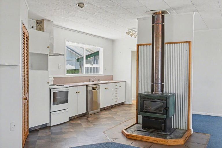 Photo of property in 62 Mcgill Street, Waimangaroa, Westport, 7891