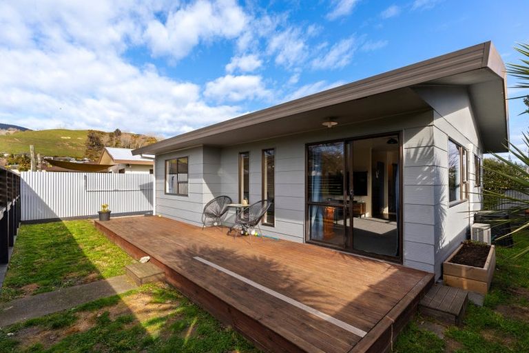 Photo of property in 4/27 Ranui Road, Stoke, Nelson, 7011