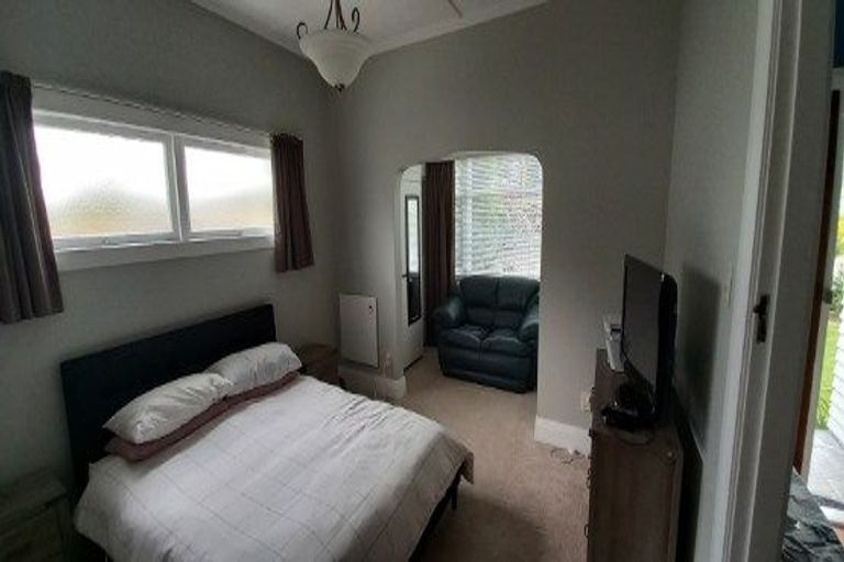 Photo of property in 974 High Street, Avalon, Lower Hutt, 5011