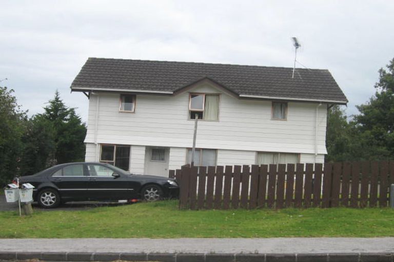 Photo of property in 2/32 Chequers Avenue, Glenfield, Auckland, 0629