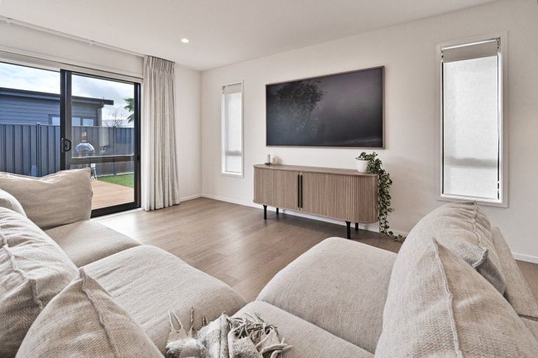 Photo of property in 14 Whariki Crescent, Flaxmere, Hastings, 4120