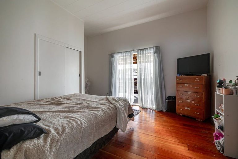 Photo of property in 1a Wellington Street, Feilding, 4702