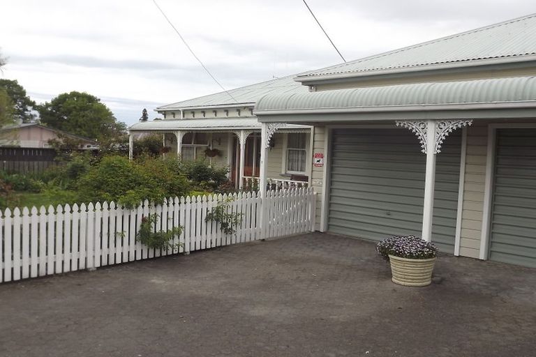 Photo of property in 1 Wright Street, Geraldine, 7930