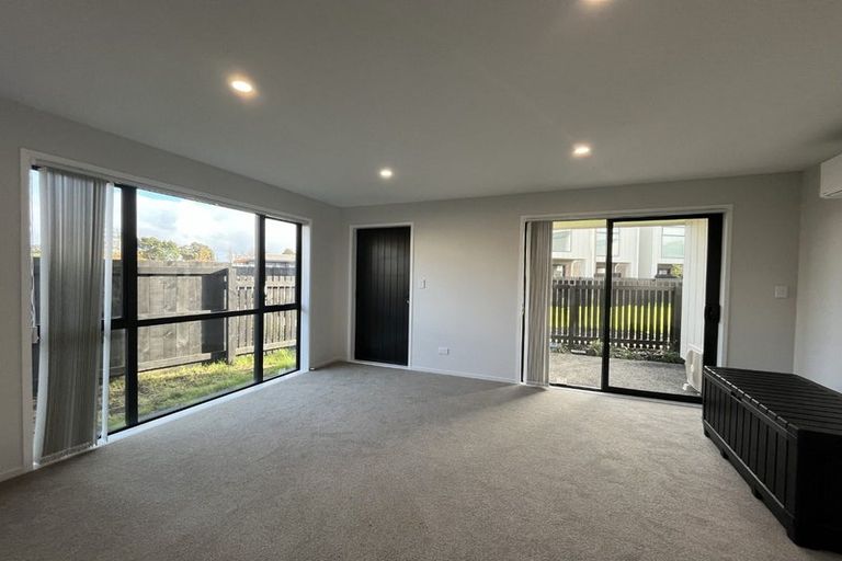 Photo of property in 15 Tima Lane, Mangere Bridge, Auckland, 2022