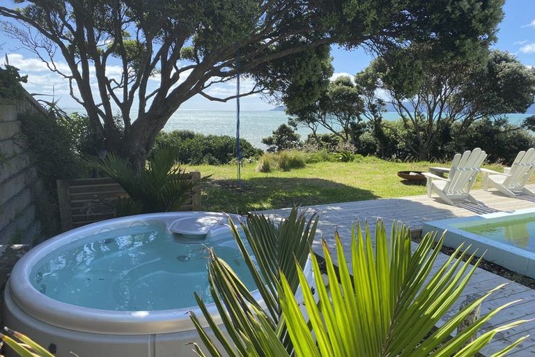 Photo of property in 48 Forest Road, Raumati South, Paraparaumu, 5032