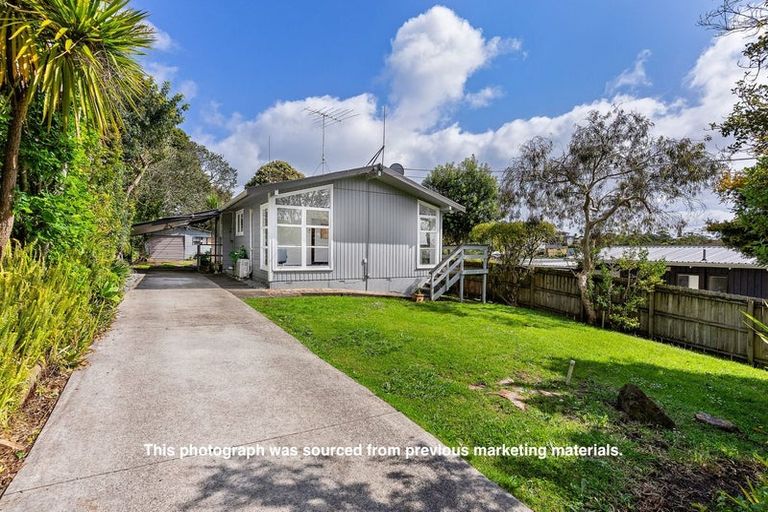 Photo of property in 38 D'oyly Drive, Stanmore Bay, Whangaparaoa, 0932
