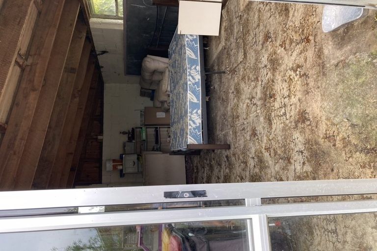 Photo of property in 61 Half Mile Road, Tuatapere, 9620