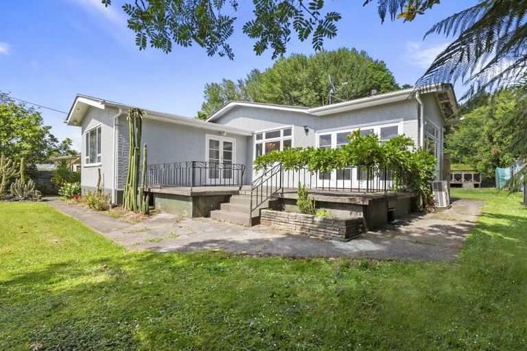Photo of property in 19 Ongo Road, Hunterville, 4730