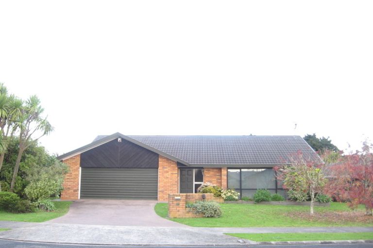 Photo of property in 45 Kuripaka Crescent, The Gardens, Auckland, 2105