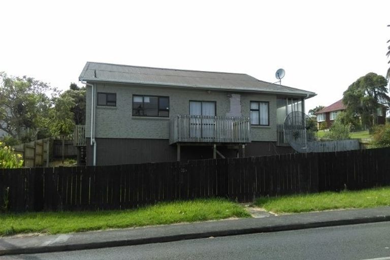Photo of property in 2a Valdale Road, Henderson, Auckland, 0610