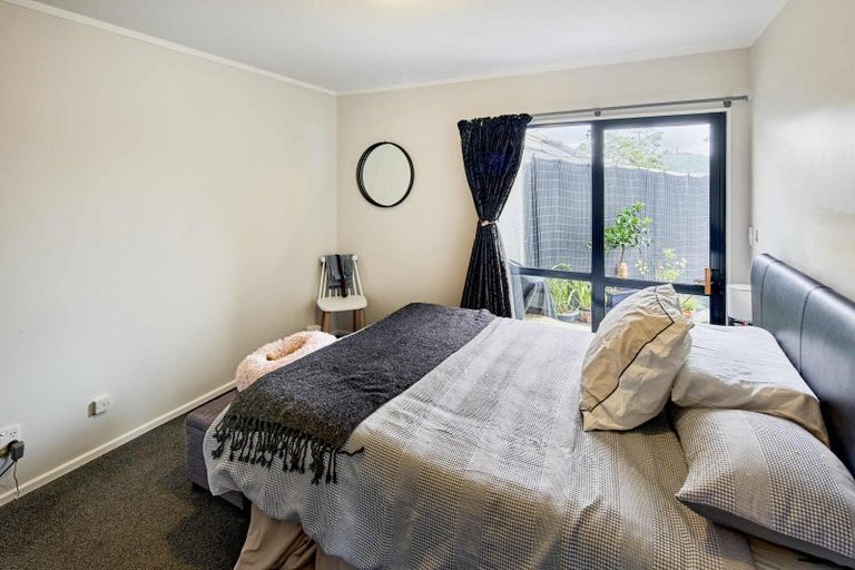 Photo of property in 2 Pilot Lane, Whitby, Porirua, 5024