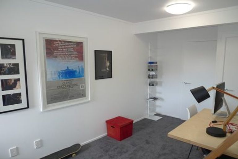 Photo of property in 15 Cavalry Close, Crofton Downs, Wellington, 6035