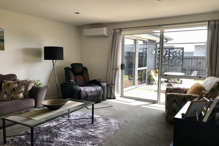 Photo of property in 8 Batty Street, Papamoa Beach, Papamoa, 3118