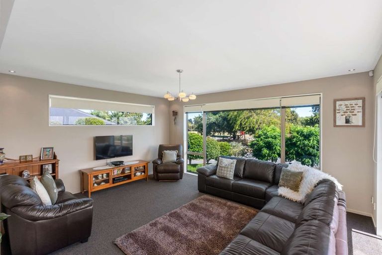 Photo of property in 20 Titirangi Crescent, Parklands, Christchurch, 8083
