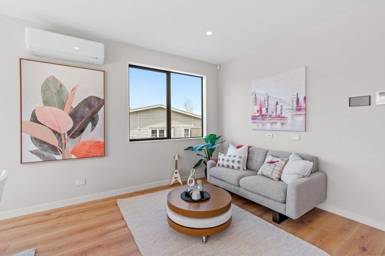 Photo of property in 17a Alexandra Street, Riverhead, 0820