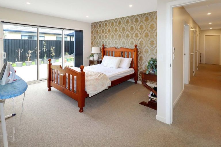 Photo of property in 11 Filmer Crescent, Wallaceville, Upper Hutt, 5018