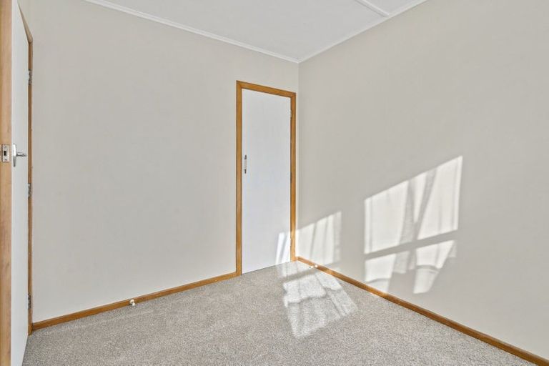 Photo of property in 8 Oregon Drive, Maoribank, Upper Hutt, 5018