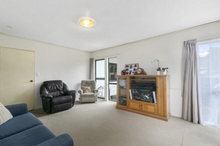 Photo of property in 16b Gibbs Crescent, Wainuiomata, Lower Hutt, 5014