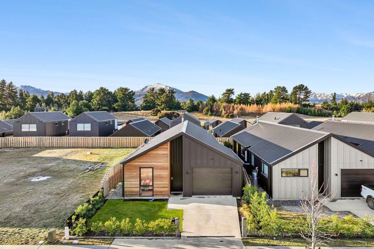 Photo of property in Northlake, 13 Cairnmuir Street, Wanaka, 9305