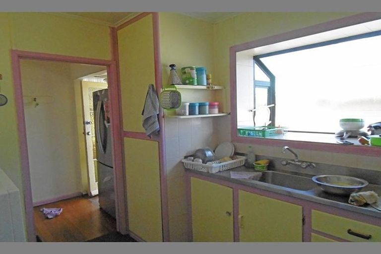 Photo of property in 1/1 Friesian Drive, Mangere, Auckland, 2022