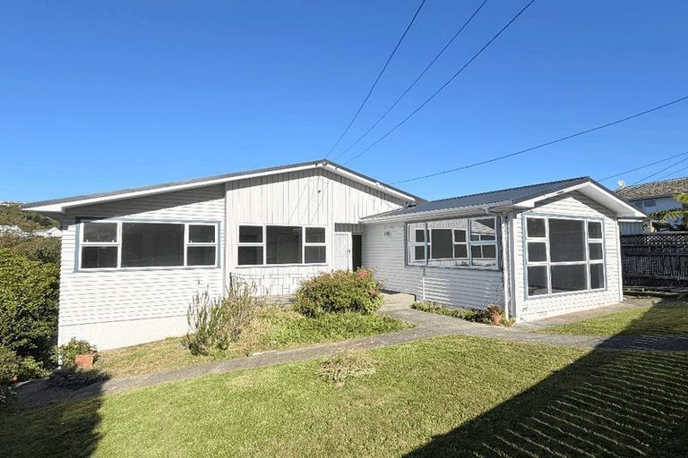 Photo of property in 14 Angell Street, Johnsonville, Wellington, 6037