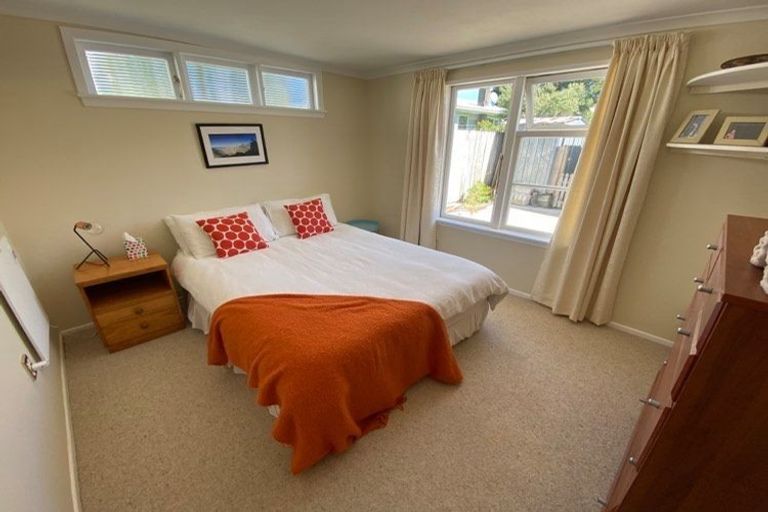 Photo of property in 30 Martin Road, Paraparaumu Beach, Paraparaumu, 5032