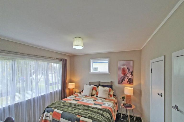 Photo of property in 3 Vogel Place, Marewa, Napier, 4110