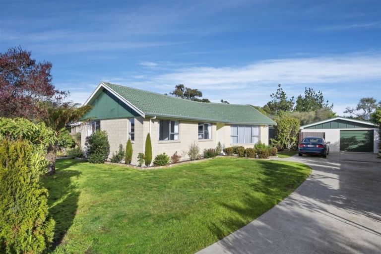 Photo of property in 19 Seafield Place, South New Brighton, Christchurch, 8062